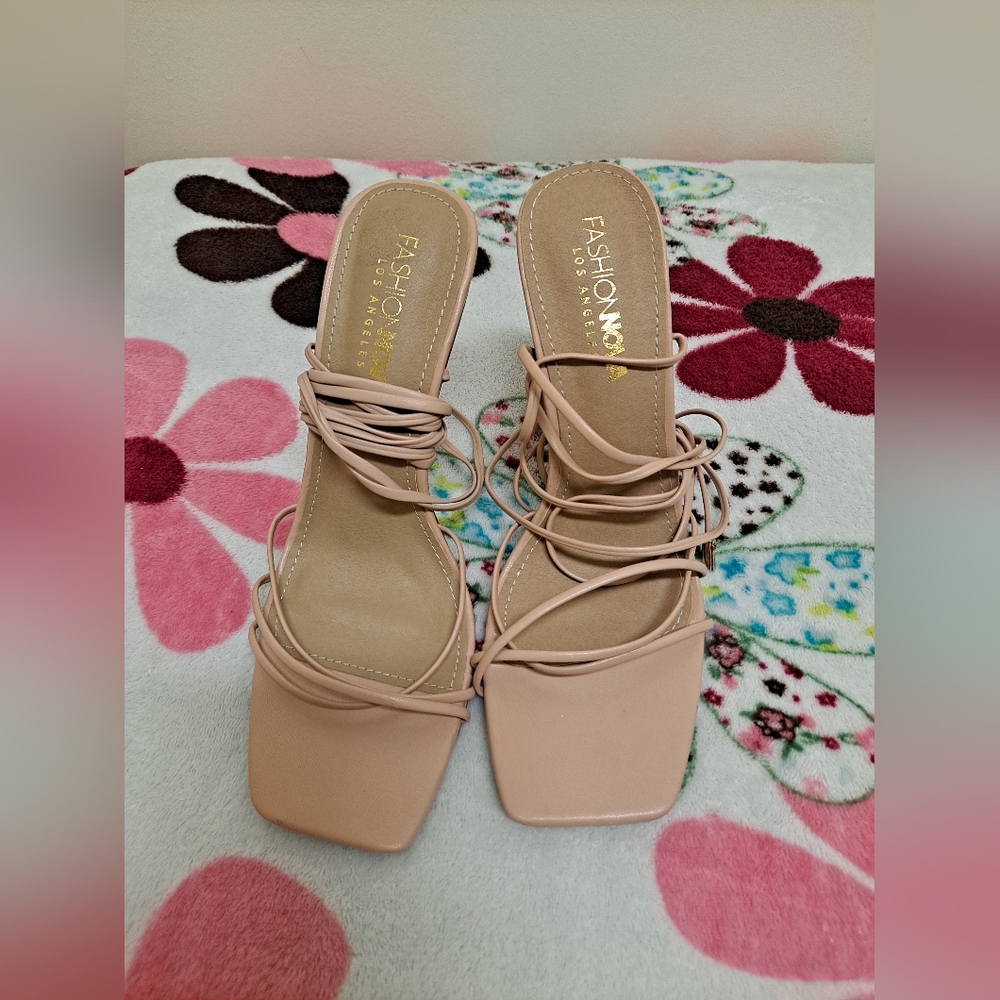 Fashion nova nude heels